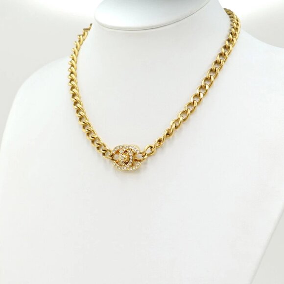 CHANEL CC Logos Turnlock Rhinestone Necklace 16" Gold Tone 96A Auth w/Box r11587 - Picture 2 of 8